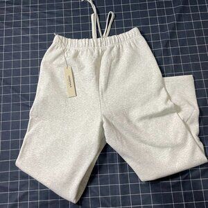 New-Fear-of-God-Essentials-Relaxed-Sweatpants-Light-Oatmeal-S
